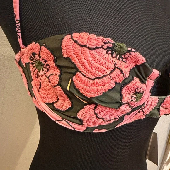 AGUA BY AGUA BENDITA Soya Botanica Rosa Embroidered Bikini Top NWT - Picture 8 of 16